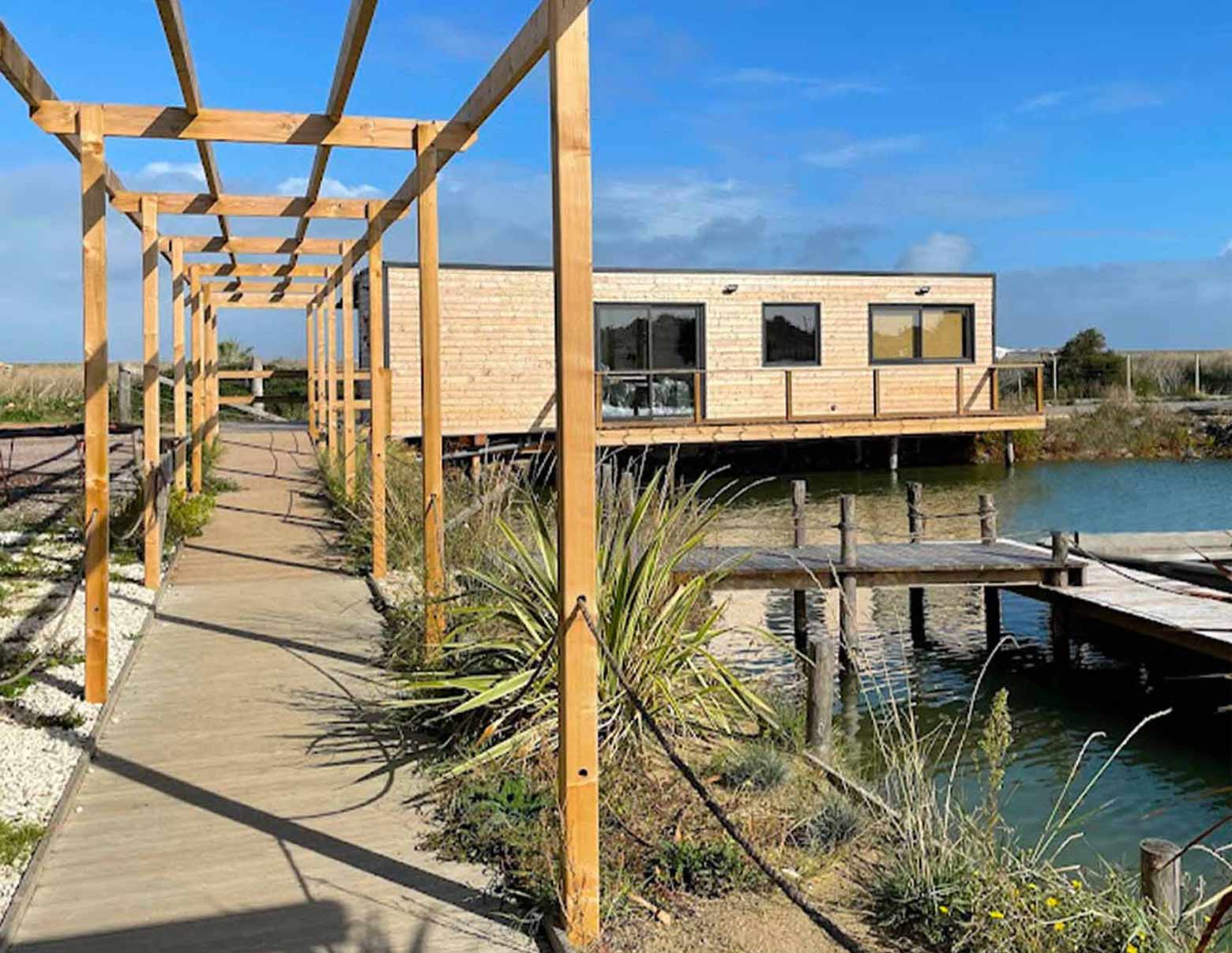 maison-de-jardin-boximby-40-tablette